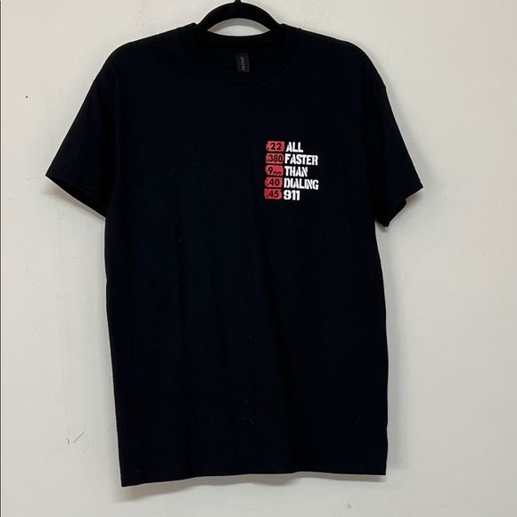 Gildan Other - 🌞 Gildan NWOT Black Shirt Sleeve Crew Neck Graphic T-Shirt with Front Pocket M